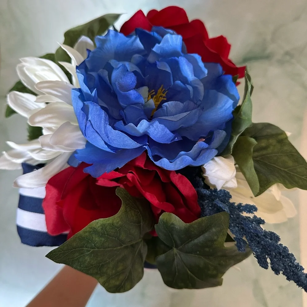 NWT Small Patriotic Floral Arrangement with Blue, Red, and White Accents